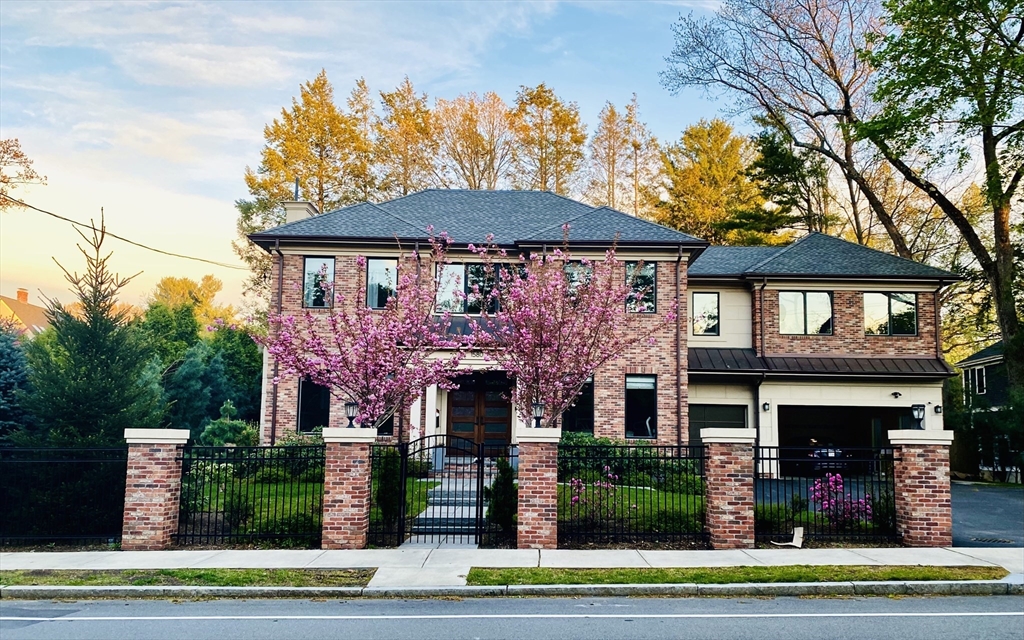 Photo: 1580 Beacon St, Newton, MA