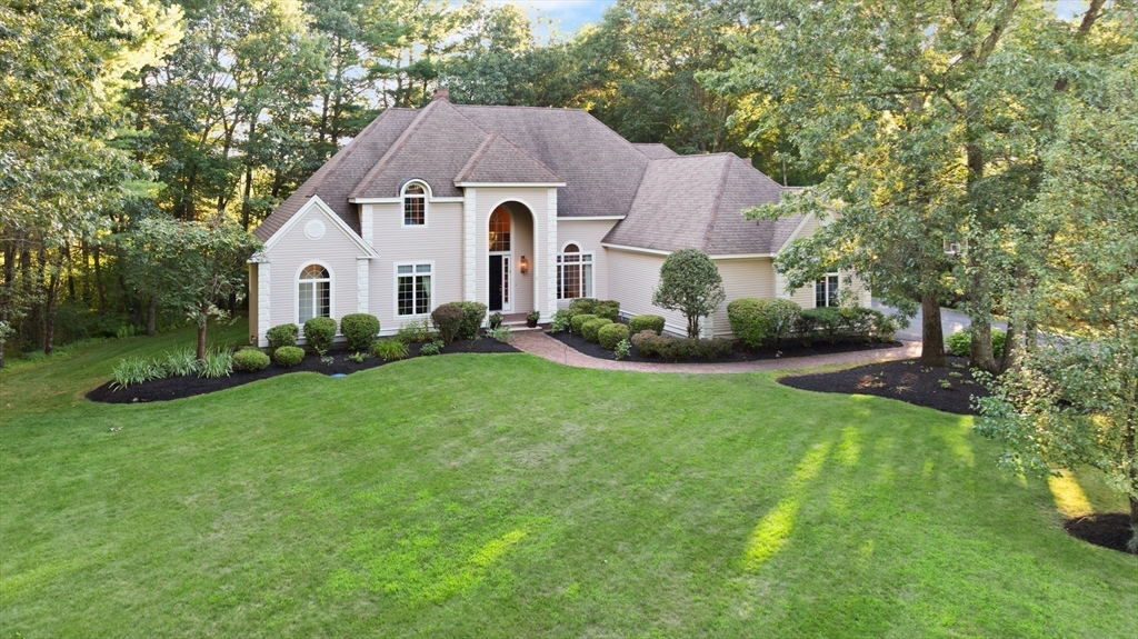 Photo: 2 New Meadow Lane, Topsfield, MA