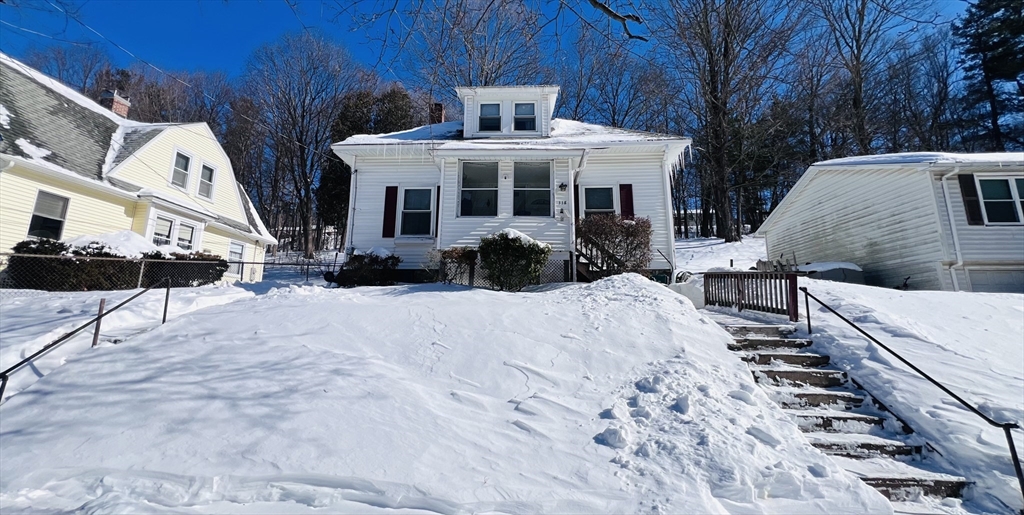 Photo: 118 Beaconsfield Road, Worcester, MA
