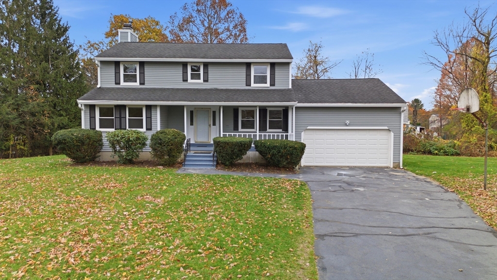 Photo: 1 Bridle Path Ln, Methuen, MA Photo: 1 Bridle Path Ln, Methuen, MA