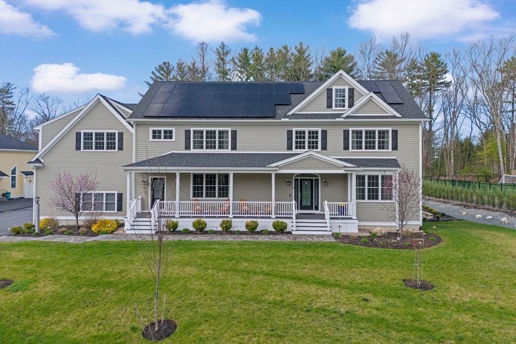 Photo: 14 Charles St, North Reading, MA