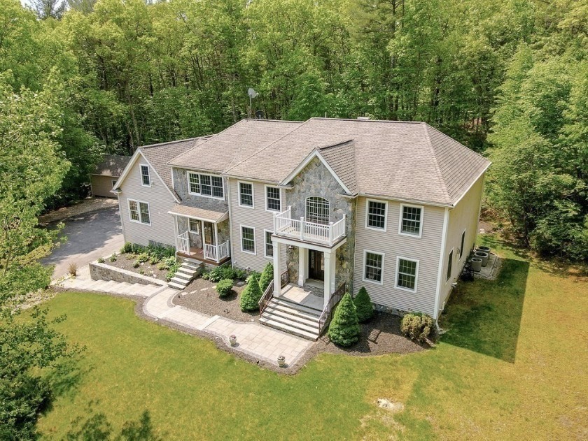 Photo: 12 Breton Road, Upton, MA Photo: 12 Breton Road, Upton, MA