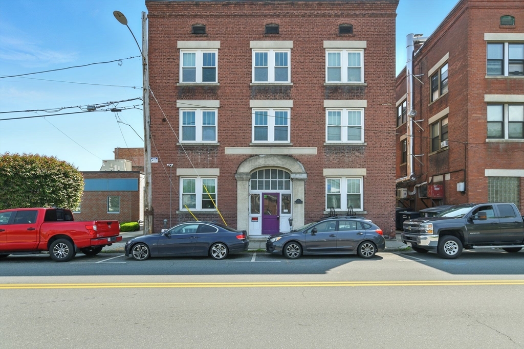 Photo: 11 Conway St, Greenfield, MA