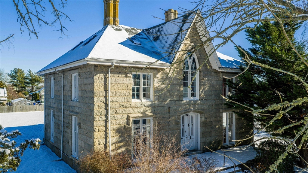 Photo: 181 Washington Street, Fairhaven, MA