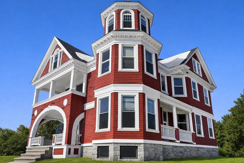 Photo: 187 Varnum Ave, Lowell, MA