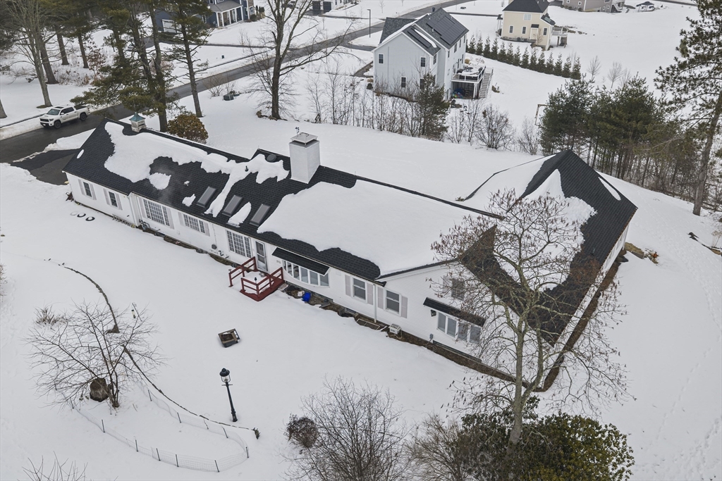 Photo: 8 Conway Ln, Foxboro, MA