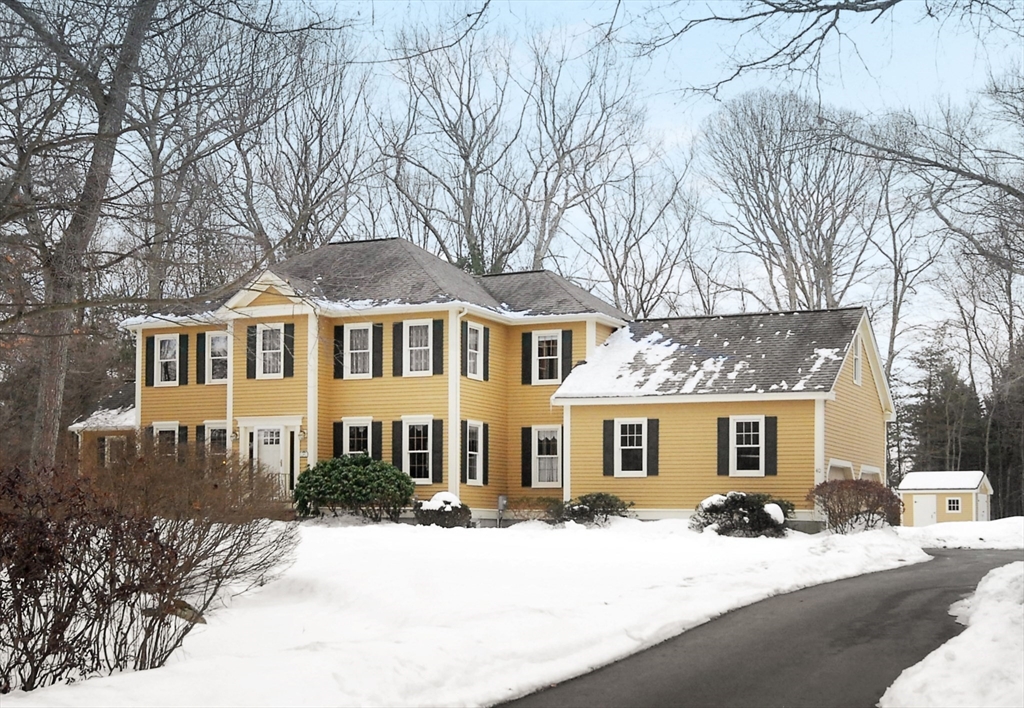 Photo: 40 Fifers Ln, Boxborough, MA