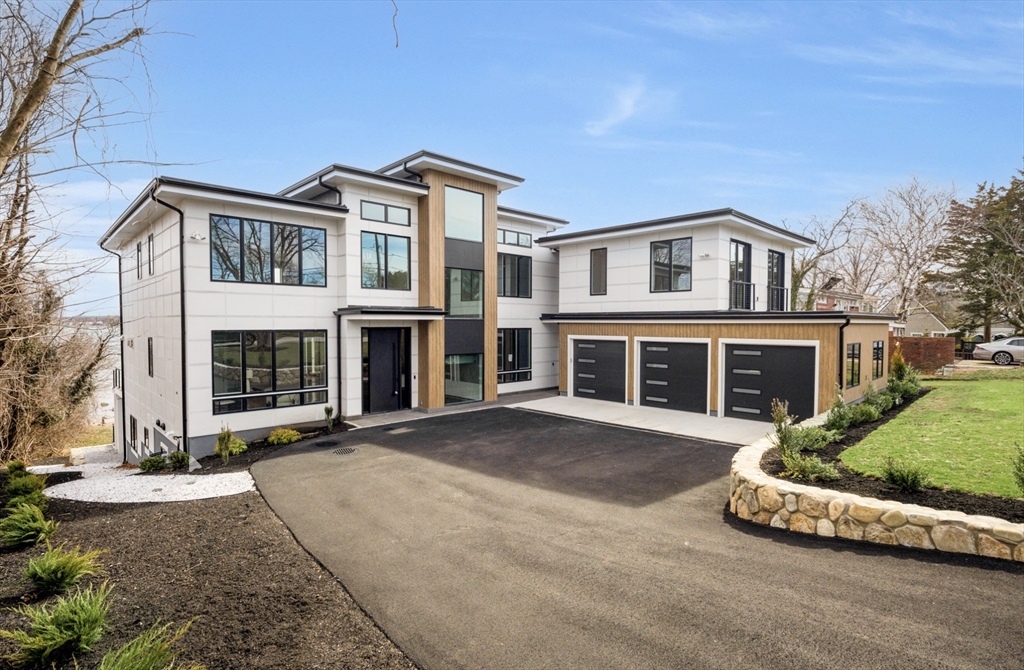 Photo: 156 Crabtree, Quincy, MA