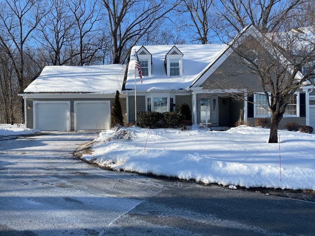 Photo: 2 Windpath East, West Springfield, MA