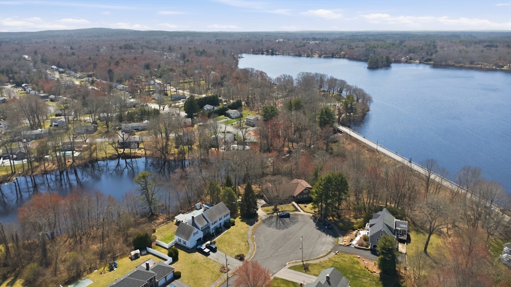 Photo: 28 Lancelot Ct, Norwood, MA