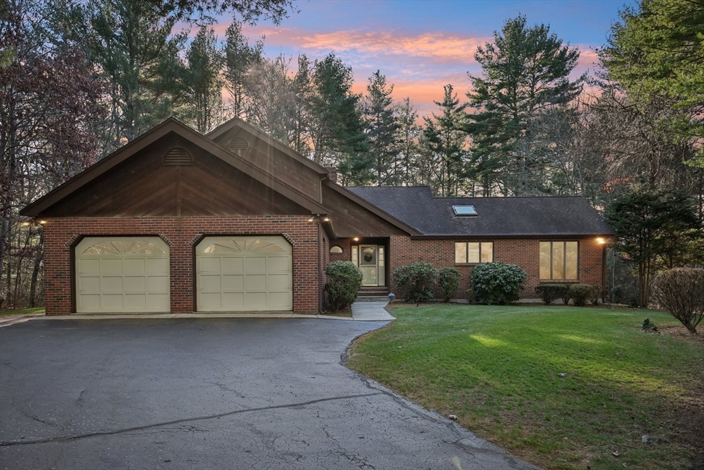 Photo: 12 Surrey Dr, Lakeville, MA Photo: 12 Surrey Dr, Lakeville, MA