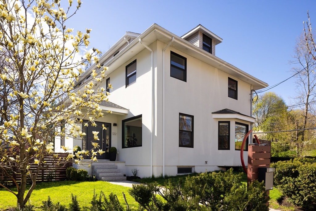 Photo: 122 Garfield St, Watertown, MA