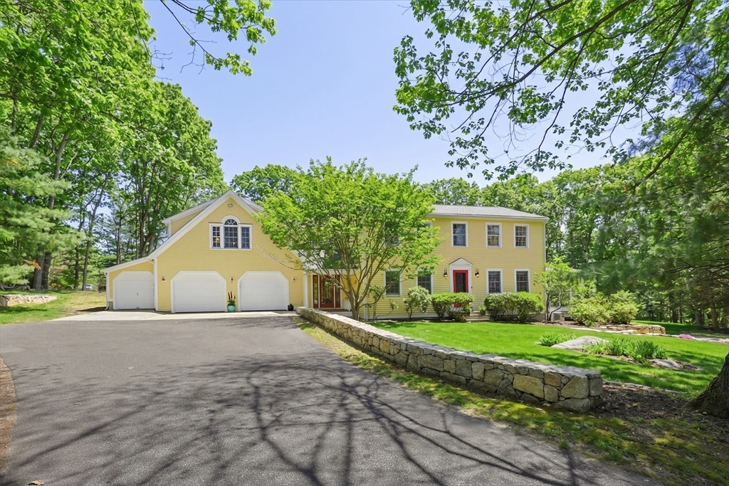 Photo: 457 Hanlon Road, Holliston, MA