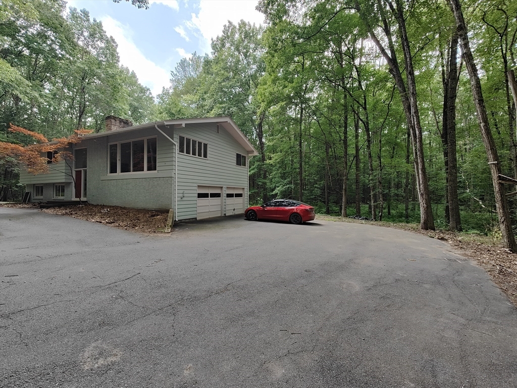 Photo: 35 Weatherwood Rd, Shutesbury, MA