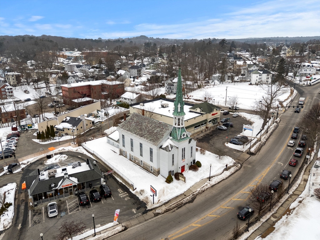 Photo: 437 Main St, Southbridge, MA