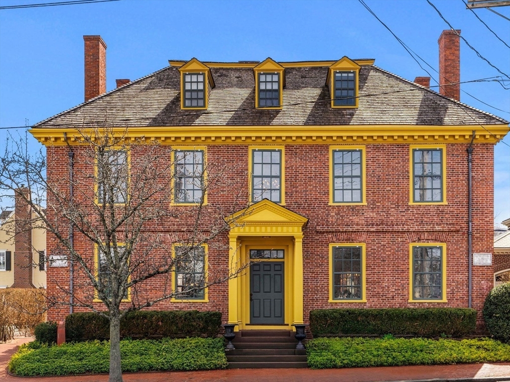 Photo: 17 Federal St, Newburyport, MA