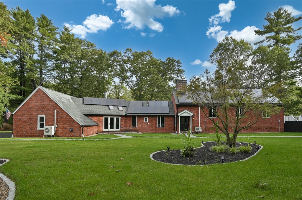 Photo: 105 Georgetown Rd, Boxford, MA