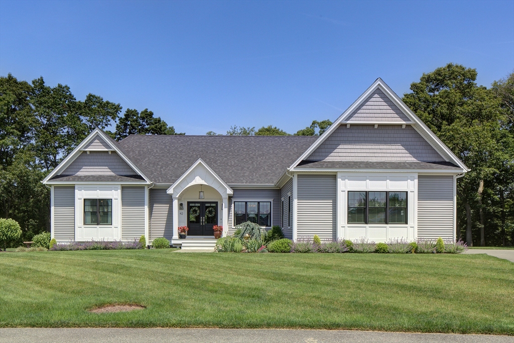 Photo: 42 Aubin, Seekonk, MA