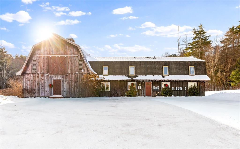 Photo: 27 West St, Montague, MA