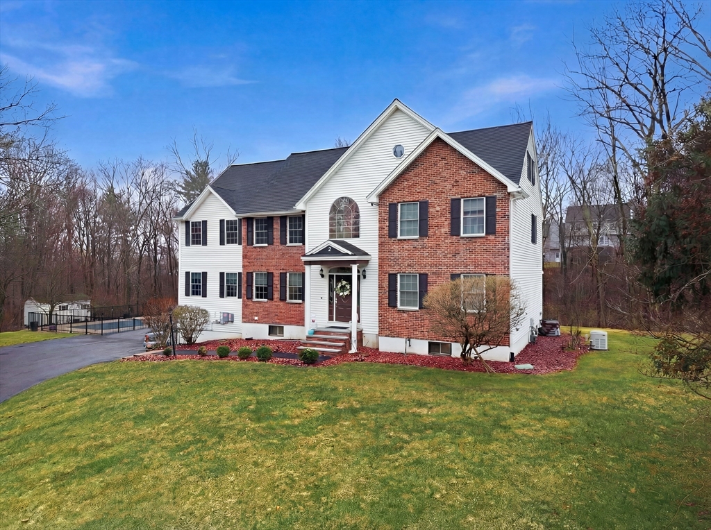 Photo: 2 Hitching Post Ln, Methuen, MA