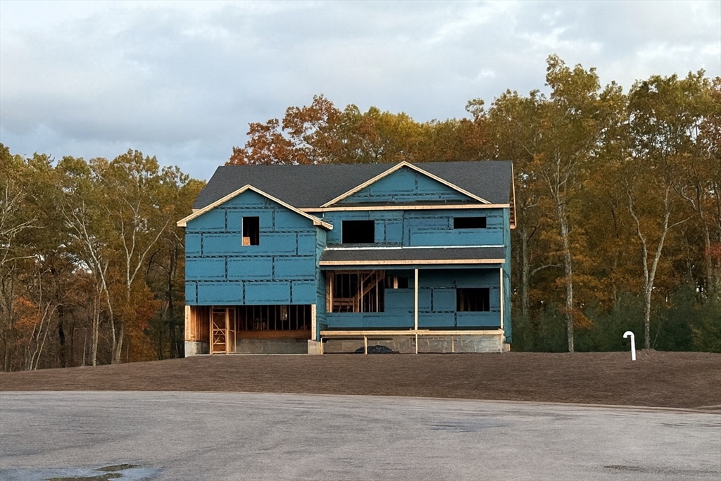 Photo: 16 Matts Way, Seekonk, MA Photo: 16 Matts Way, Seekonk, MA