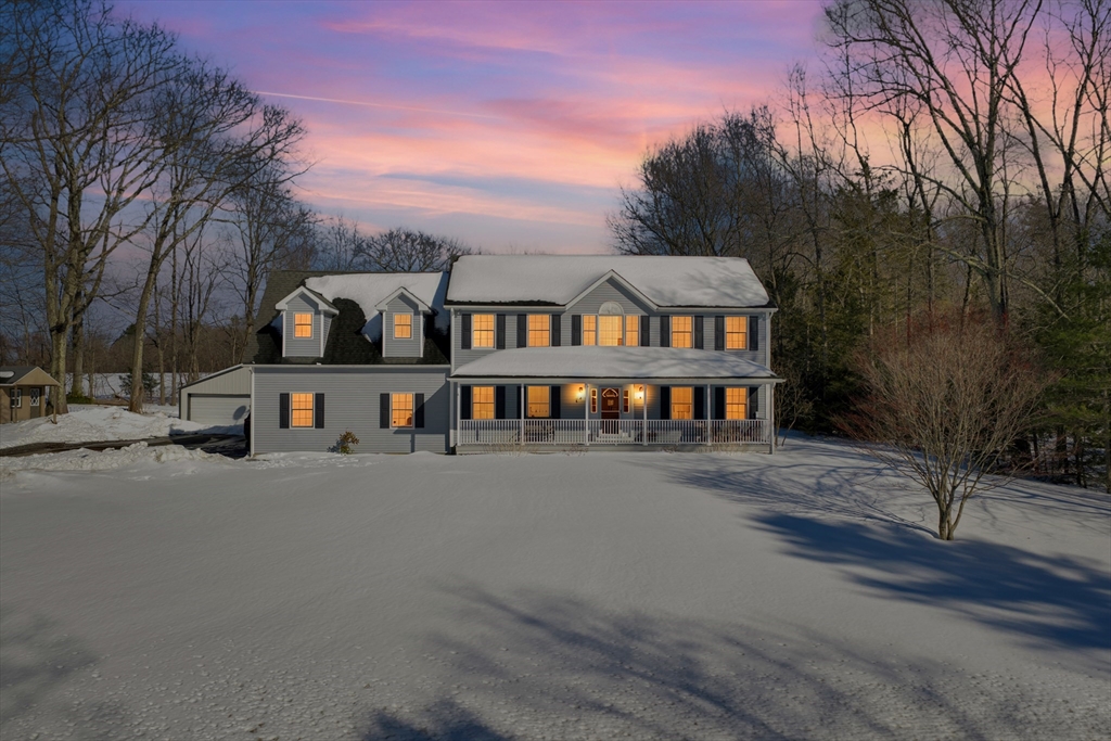 Photo: 80 New Braintree Rd, North Brookfield, MA