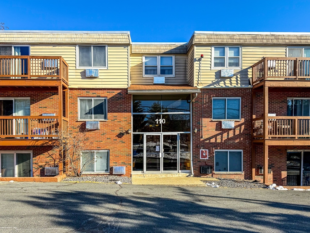 Photo: 110 Boston Post Rd E, Marlborough, MA