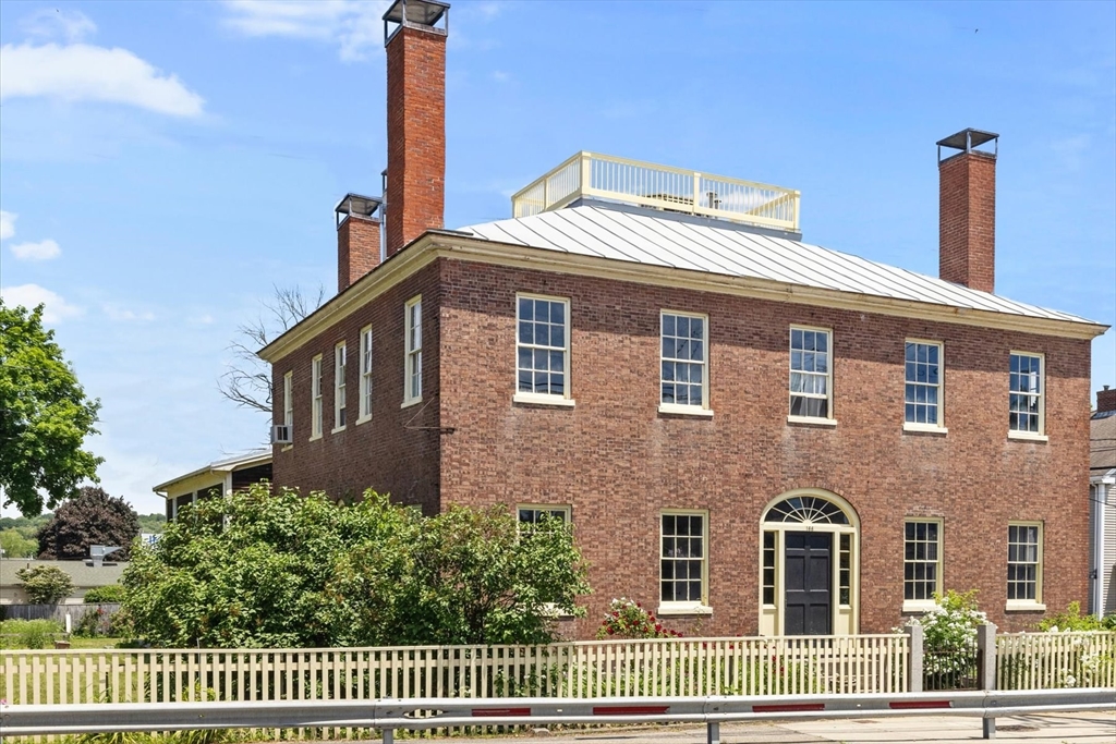 Photo: 166 High Street, Danvers, MA