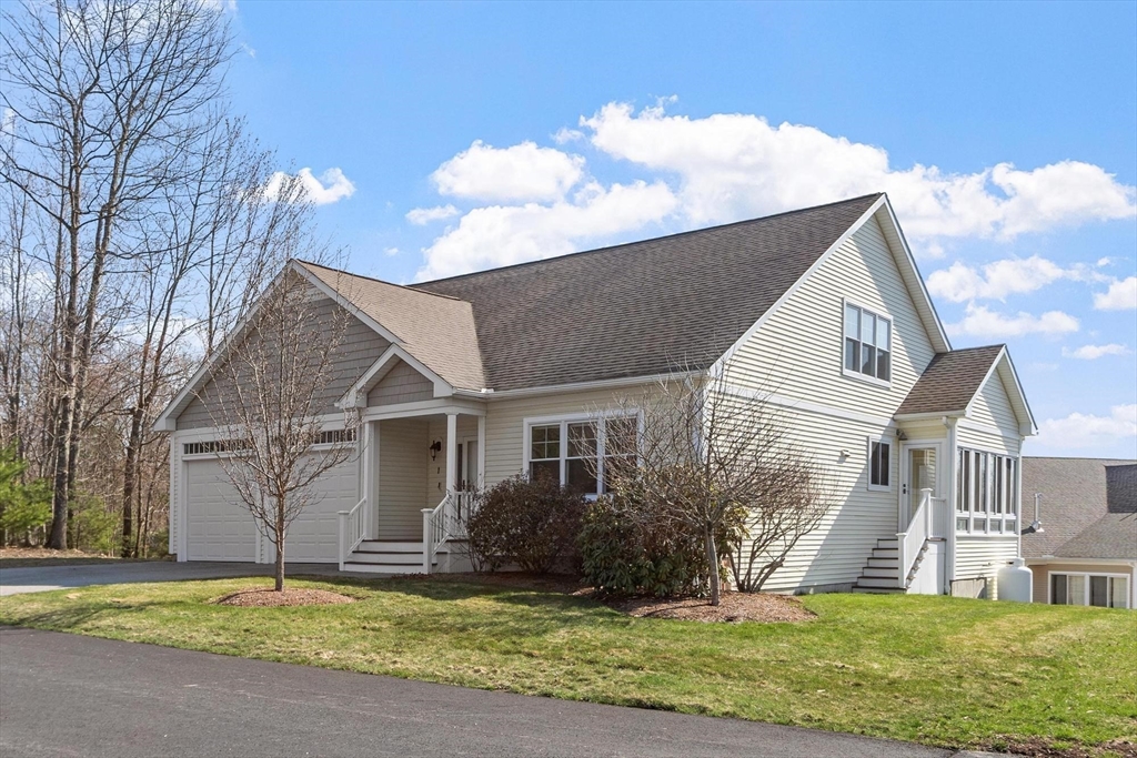 Photo: 1 Victoria Drive, Leicester, MA