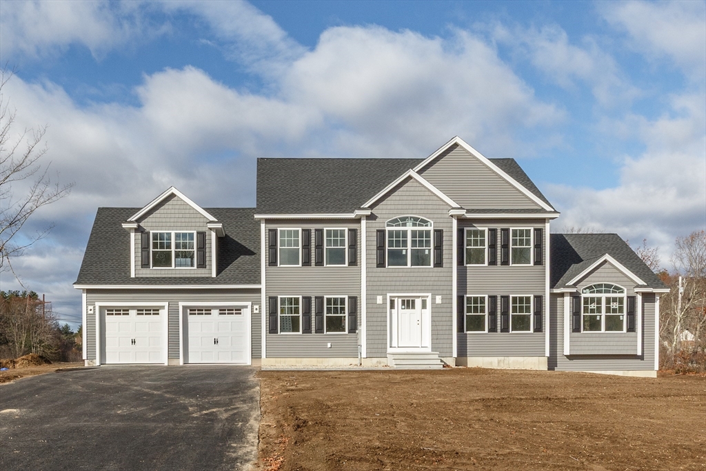 Photo: 4 Haystack Circle, Pelham, NH