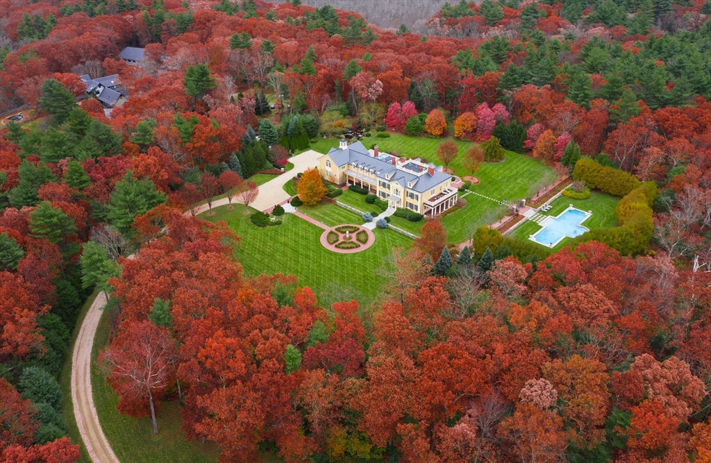 Photo: 495 Hugh Cargill Rd, Concord, MA Photo: 495 Hugh Cargill Rd, Concord, MA