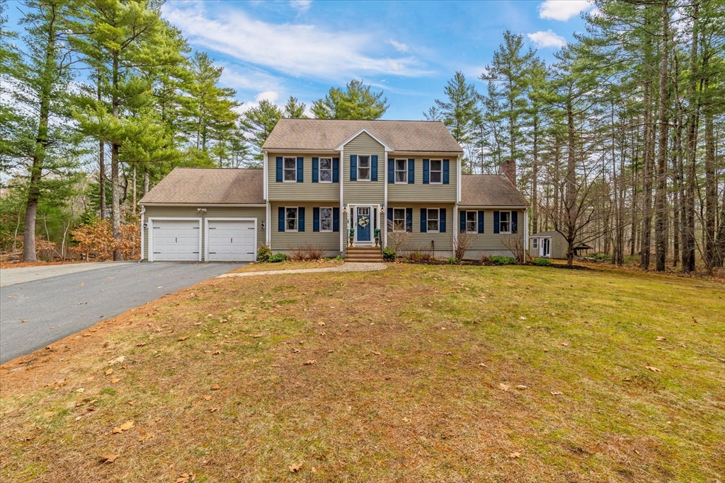 Photo: 116 Meadow St, Carver, MA