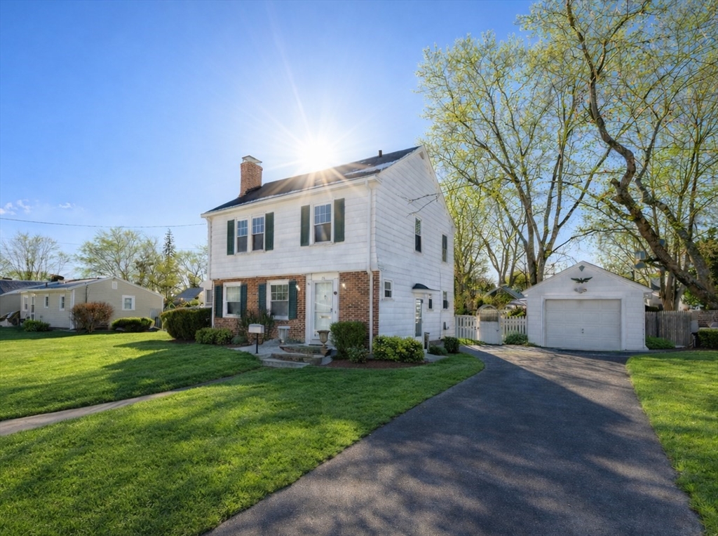 Photo: 25 Newfield Ave, Warwick, RI