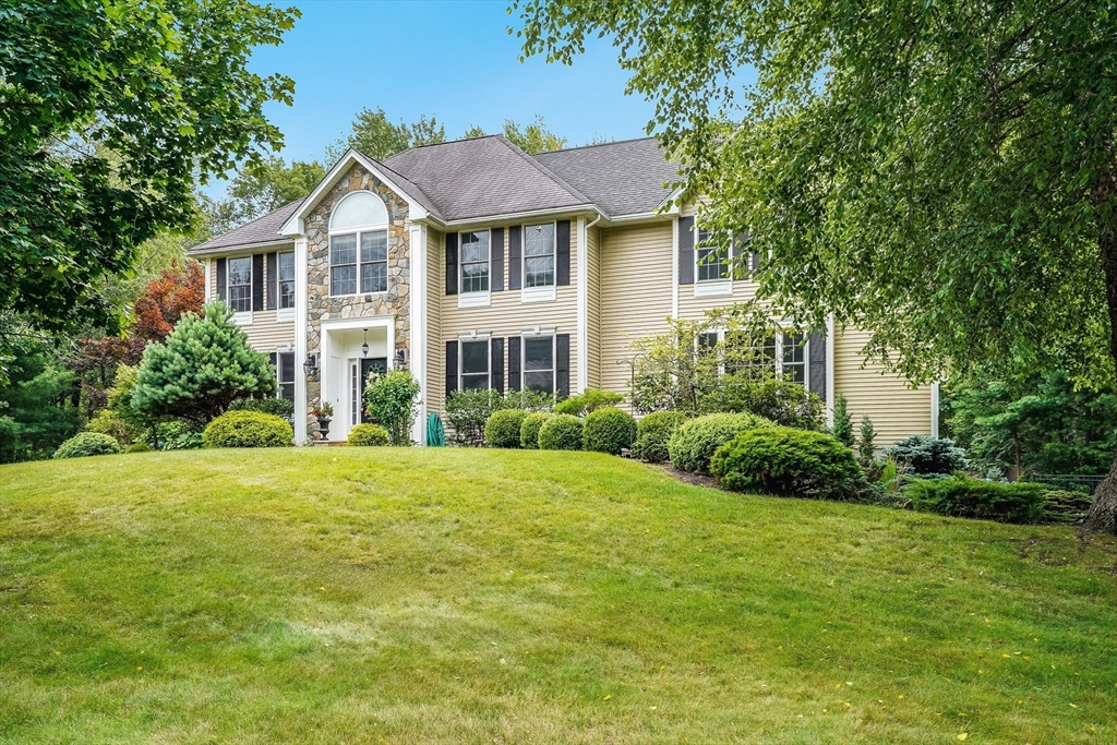 Photo: 14 Arrowwood, Methuen, MA