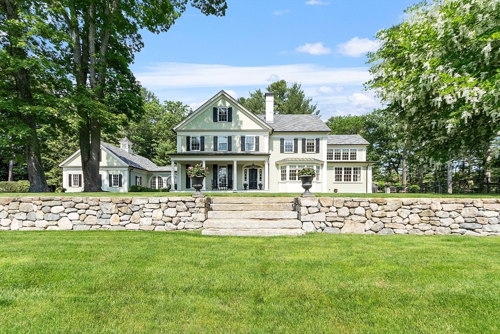 Photo: 76 Red Coat Ln, Concord, MA