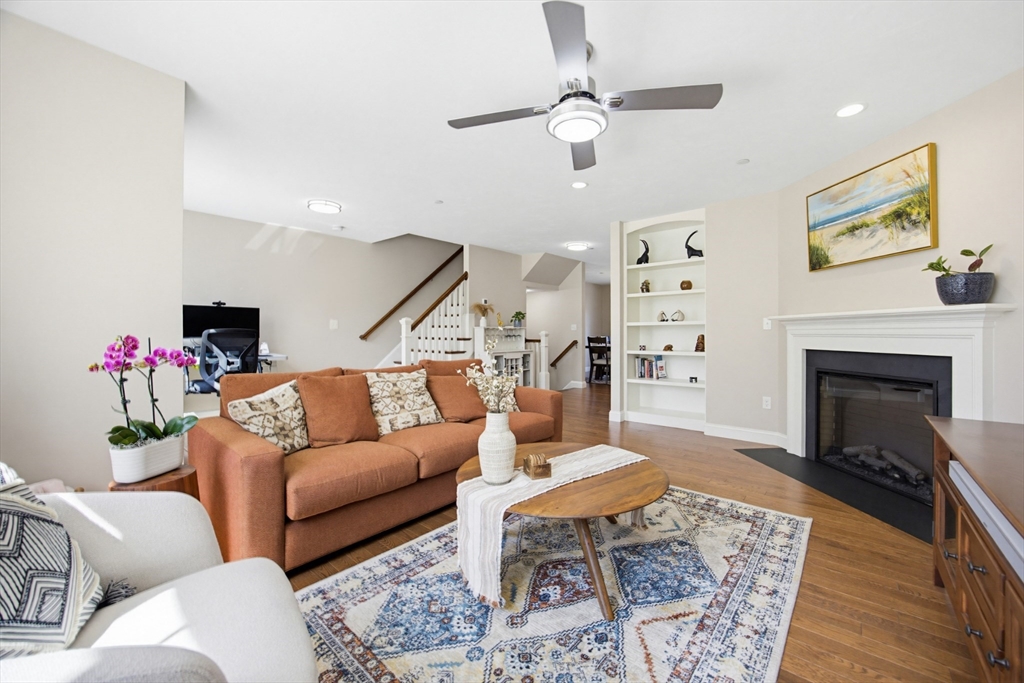 Photo: 168 Lowell St, Wilmington, MA