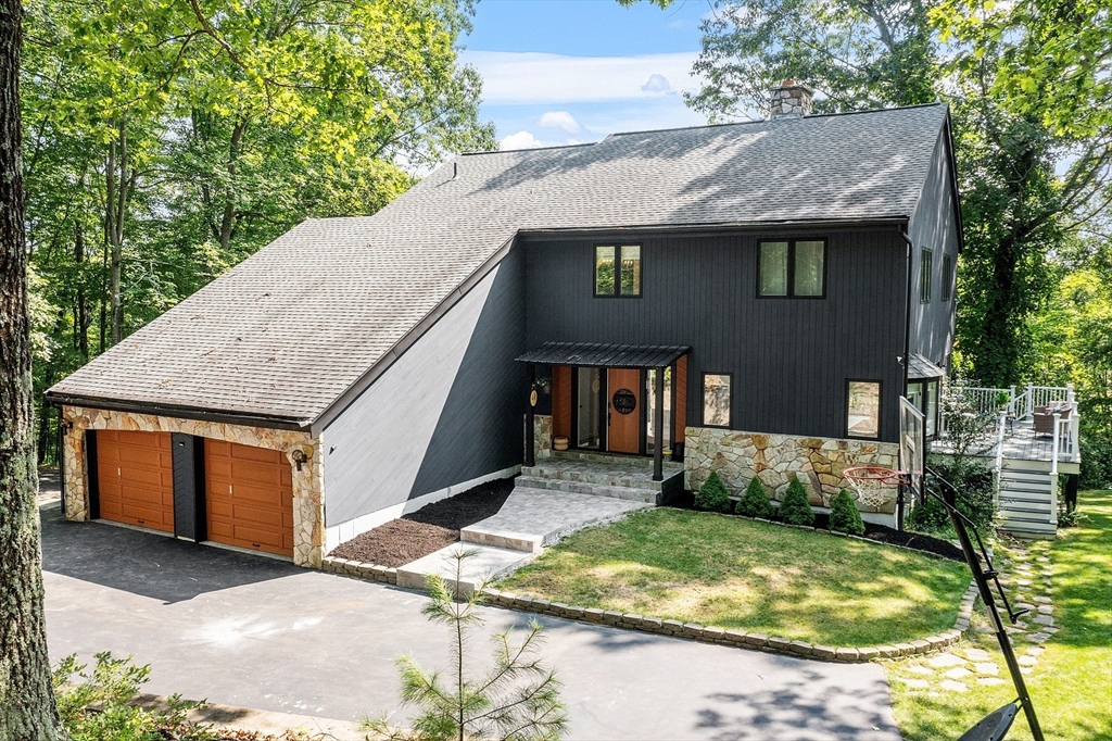 Photo: 50 Mount Lebanon St, Pepperell, MA