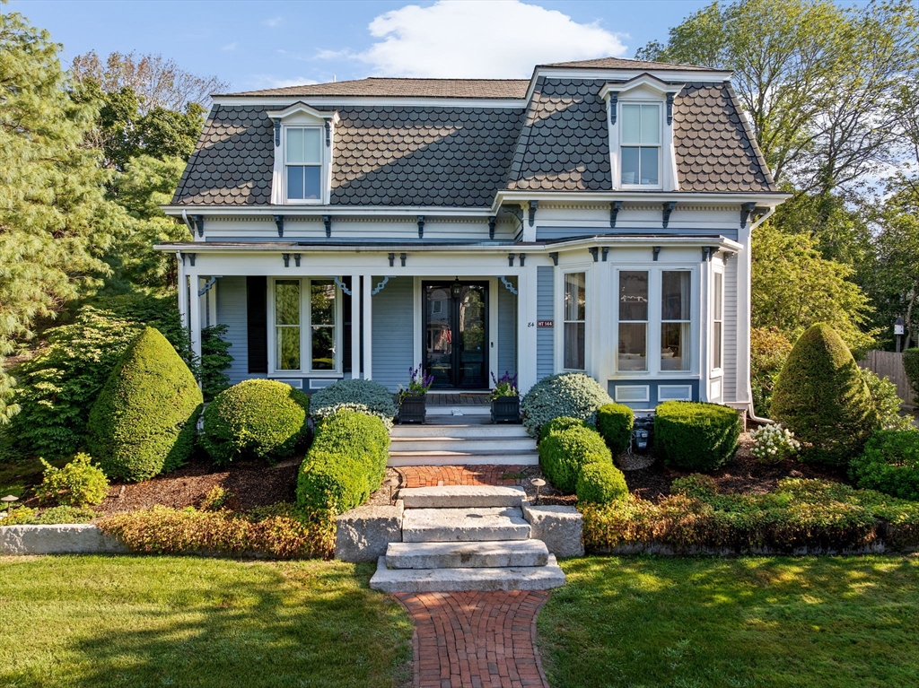 Photo: 84 Elm St, Cohasset, MA