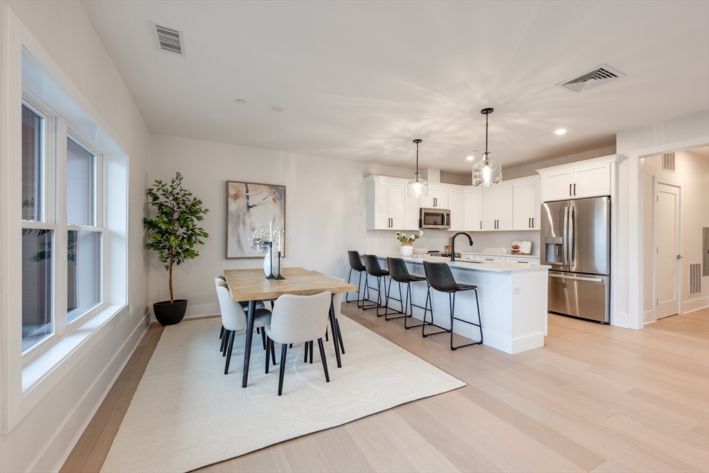 Photo: 62 Foundry St, Wakefield, MA