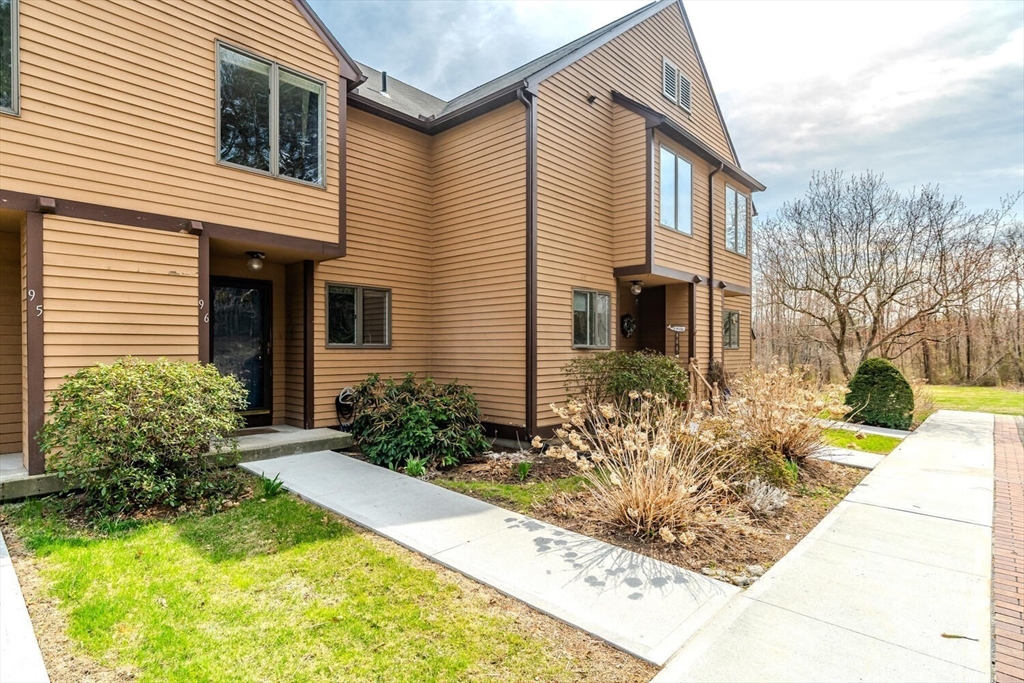 Photo: 575 Bridge Road, Northampton, MA