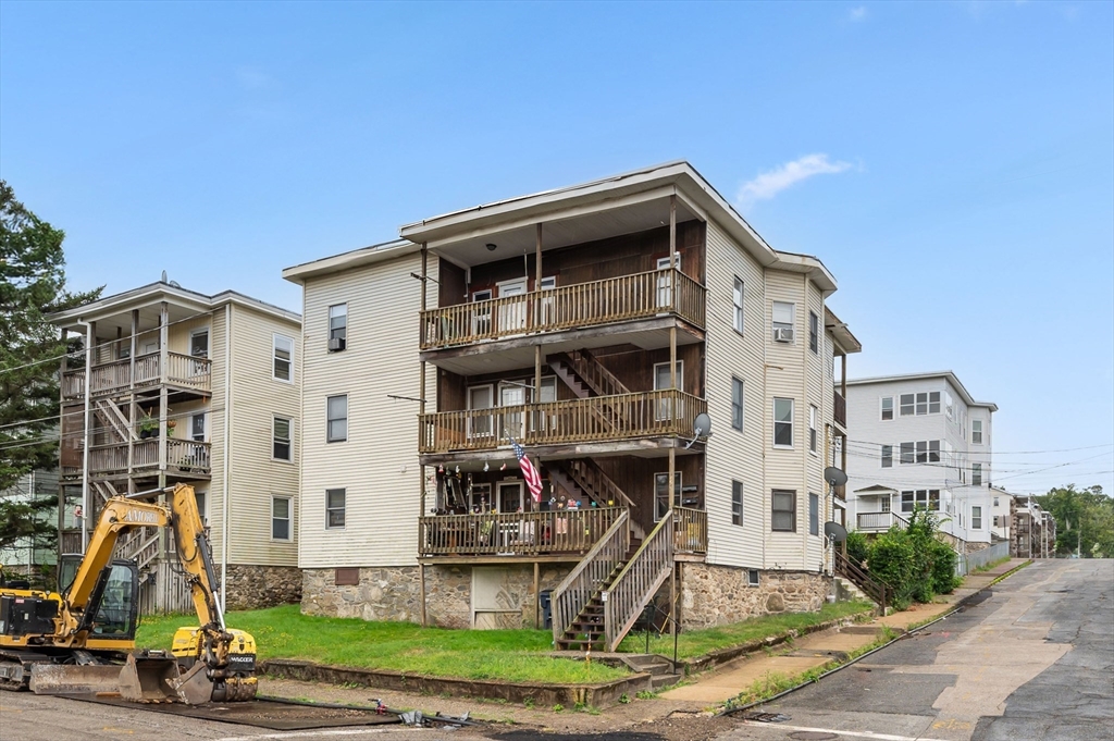 Photo: 5 Oliver, Southbridge, MA