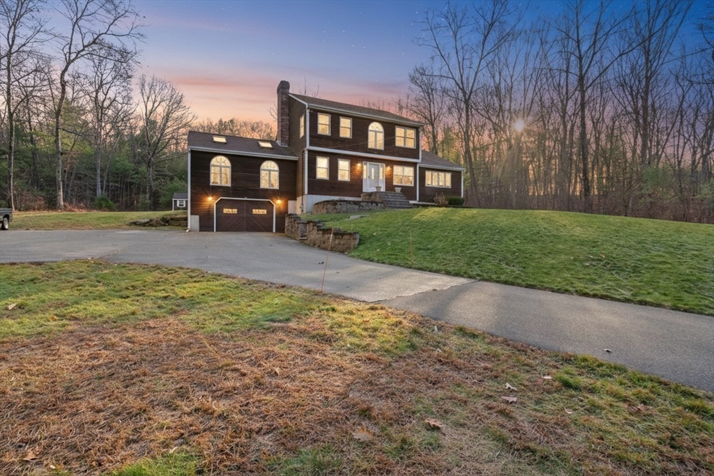 Photo: 17 Descheneaux Lane, Tyngsborough, MA Photo: 17 Descheneaux Lane, Tyngsborough, MA