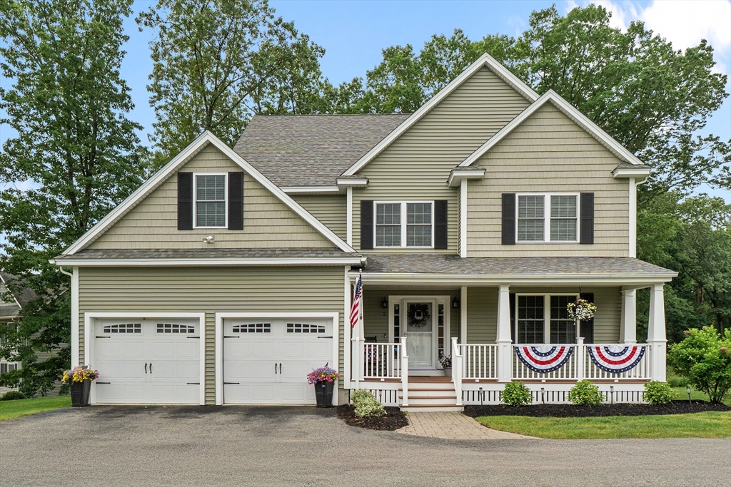 Photo: 2 Sugden Ln, Chelmsford, MA