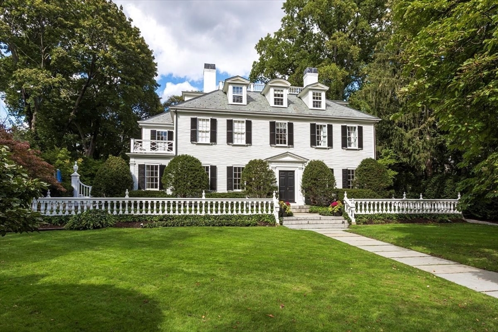 Photo: 153 Brattle St, Cambridge, MA