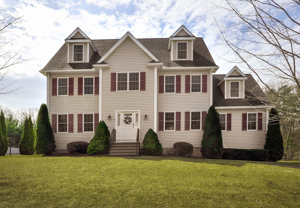 Photo: 46 Ashwood Ave, Wilmington, MA