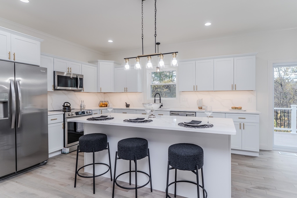 Photo: 135 Thompson St, Palmer, MA