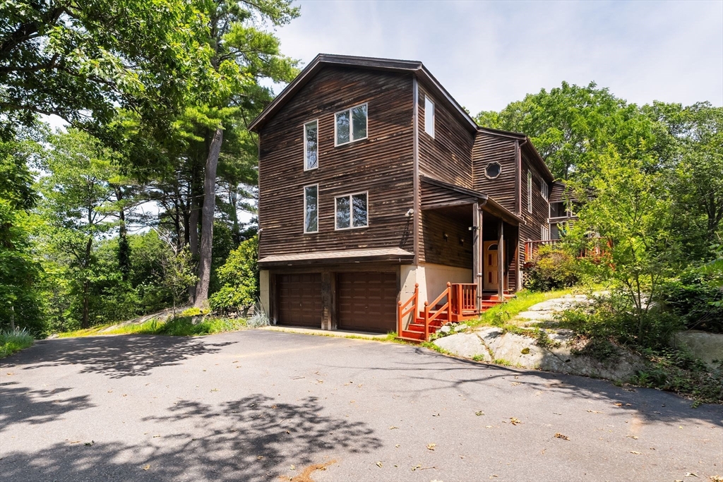 Photo: 3 Bray St, Gloucester, MA