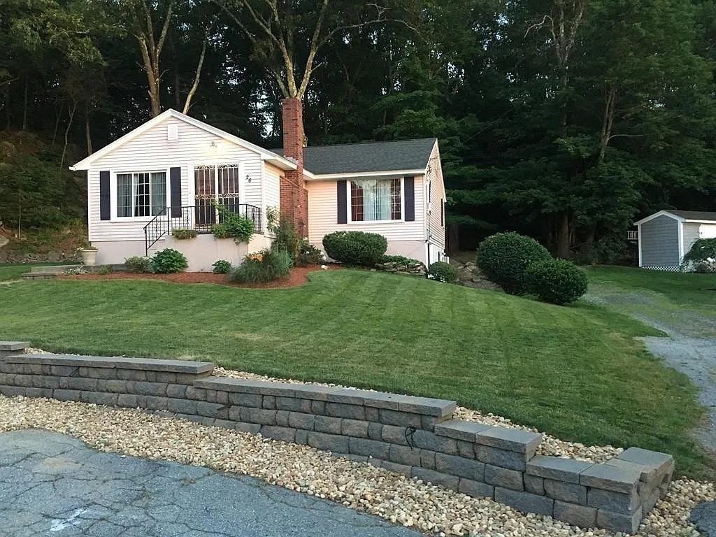 Photo: 26 Leslie Ln, Millbury, MA