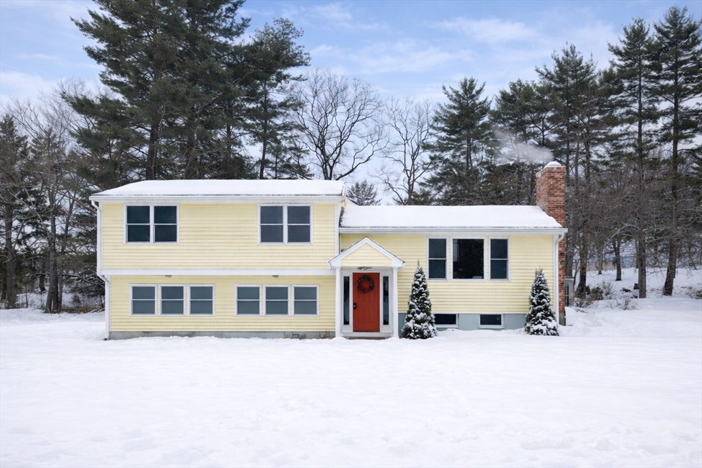 Photo: 17 Fairview Rd, Medfield, MA Photo: 17 Fairview Rd, Medfield, MA