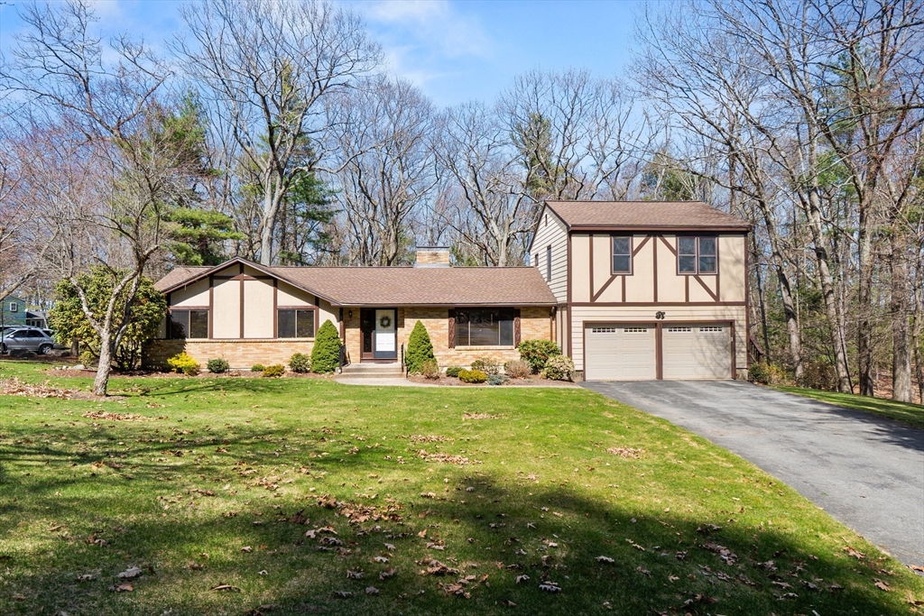 Photo: 137 Catamount Rd, Tewksbury, MA